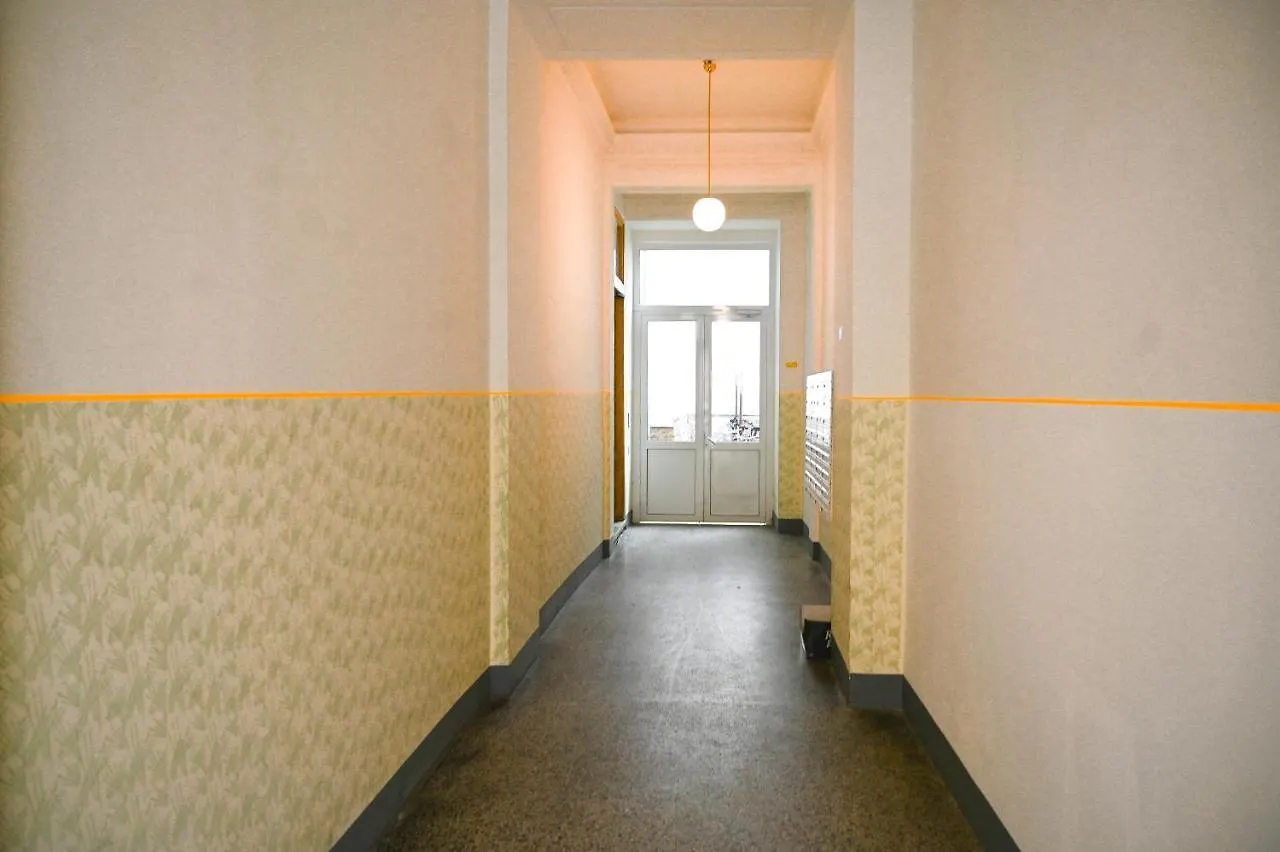 Bright Apartment Augarten Vienna